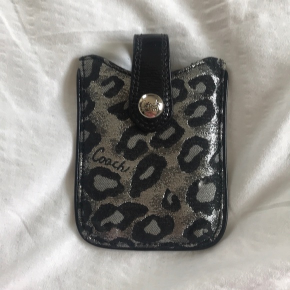 Coach pouch - Picture 1 of 3